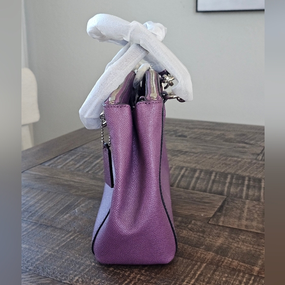 Never Been Used Coach Purple Women's Bag - Picture 4 of 10